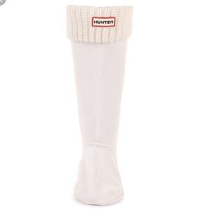 White knit Hunter boot sucks in great condition!